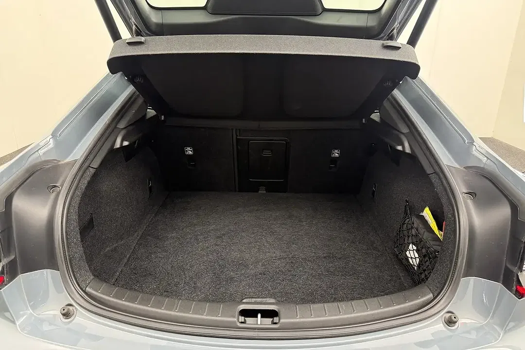 Polestar 2 Long Range - Thumbnail 12