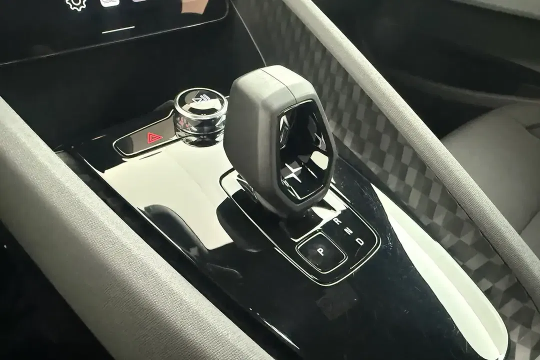 Polestar 2 Long Range - Thumbnail 17