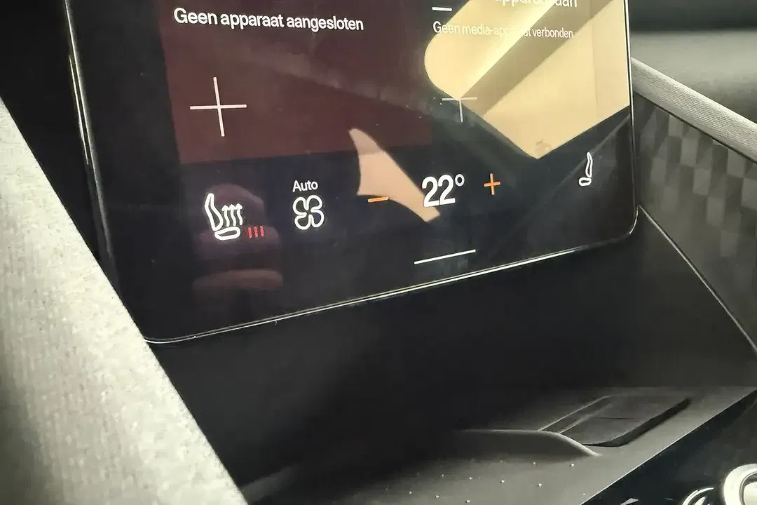 Polestar 2 Long Range - Thumbnail 19