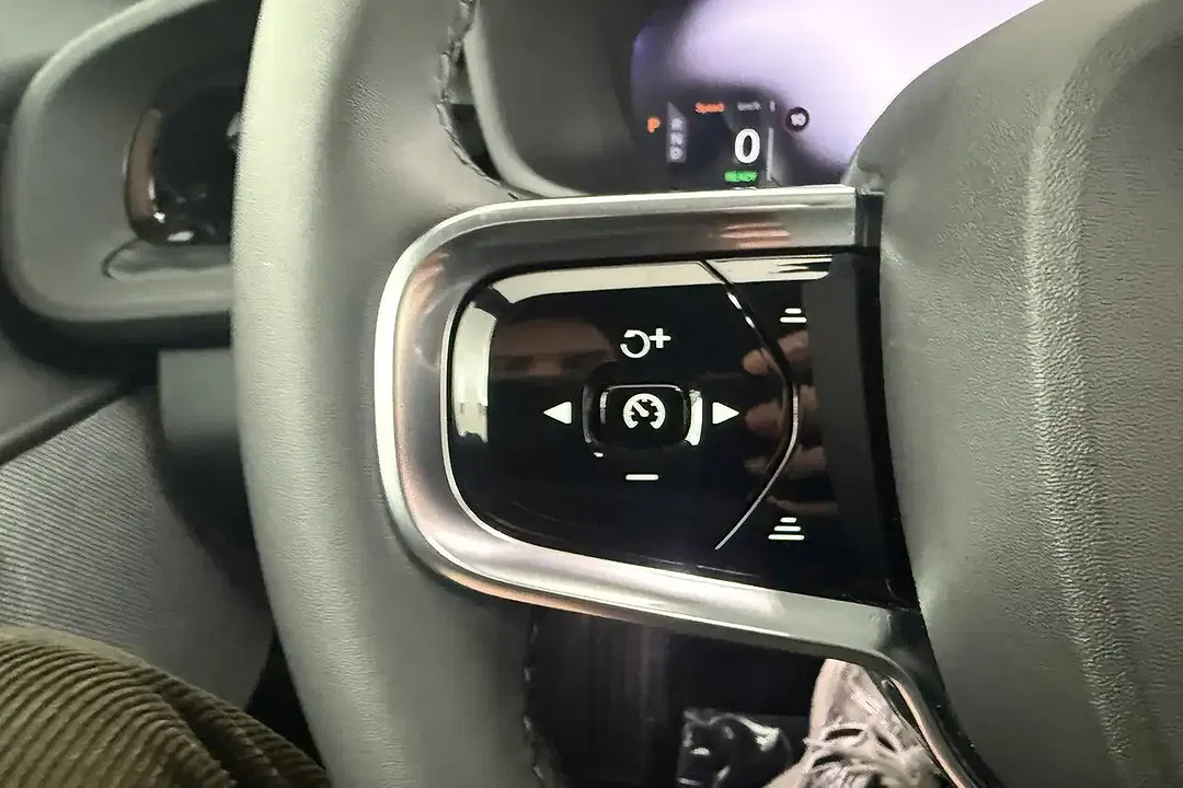 Polestar 2 Long Range - Thumbnail 24