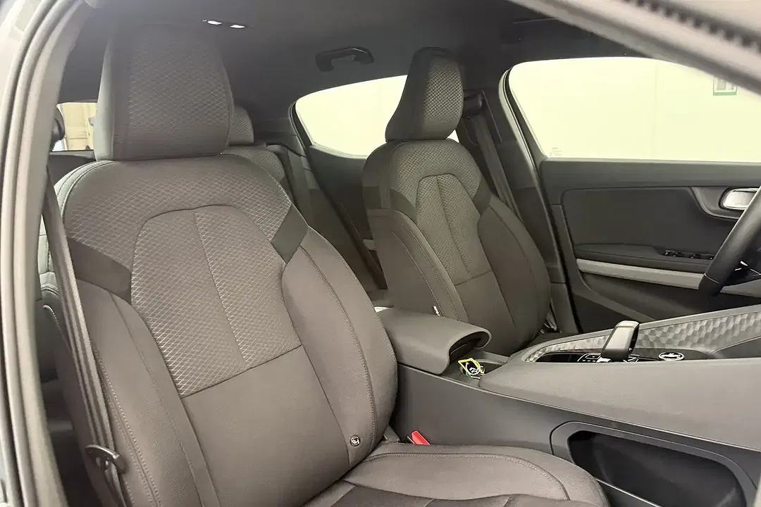 Polestar 2 Long Range - Thumbnail 27