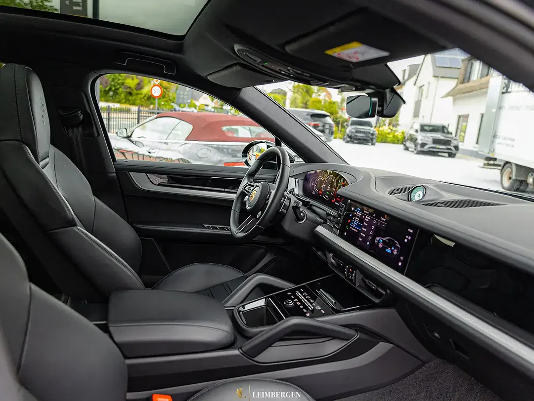 Porsche Cayenne E-Hybrid Sport Design Coupe - Thumbnail 14