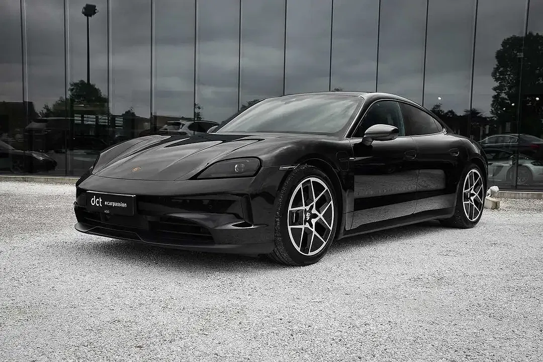 Porsche Taycan - foto 1