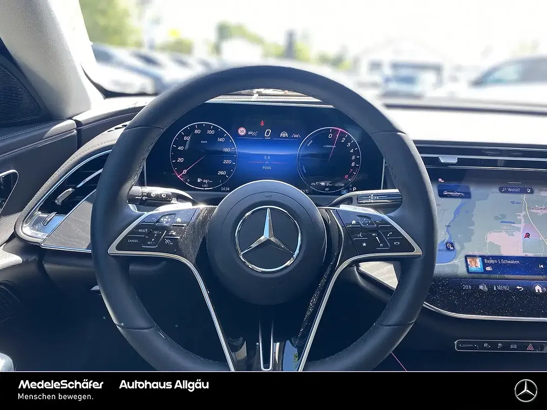 Mercedes-Benz E 300 AIRMATIC Avantgarde - foto 15