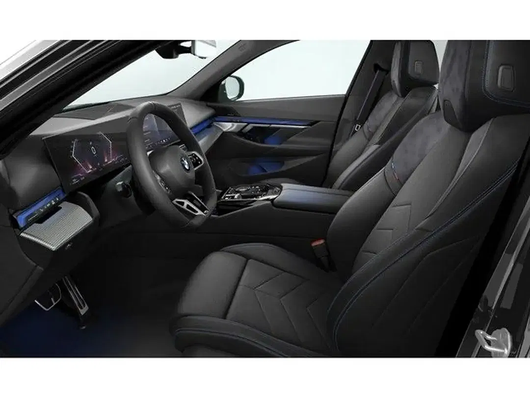 BMW 520 xDrive M Touring - Thumbnail 4