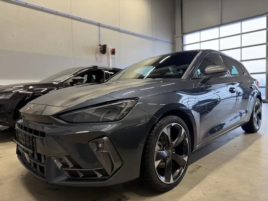CUPRA Leon 1.5 eTSI DSG Matrix LED - foto 1