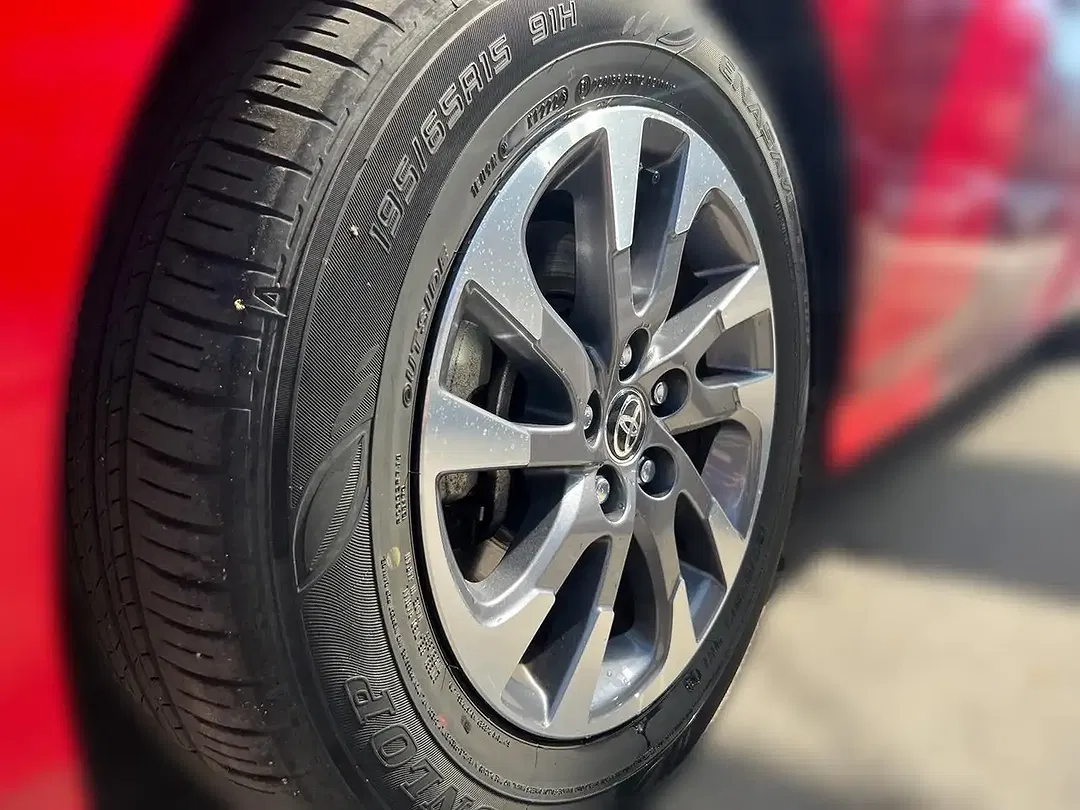 Toyota Prius PHEV Comfort - Thumbnail 8