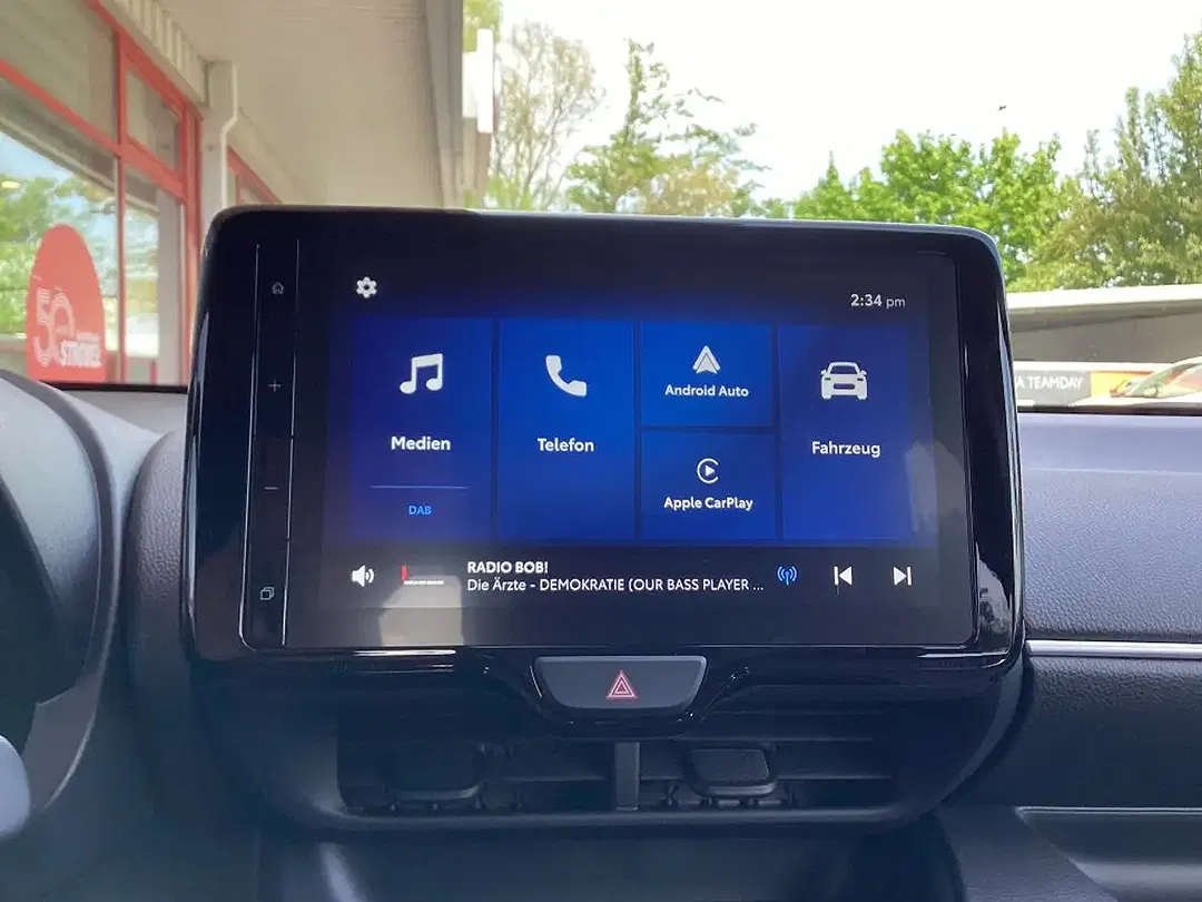 Toyota Yaris 1.5 VVT-i Hybrid - Thumbnail 9