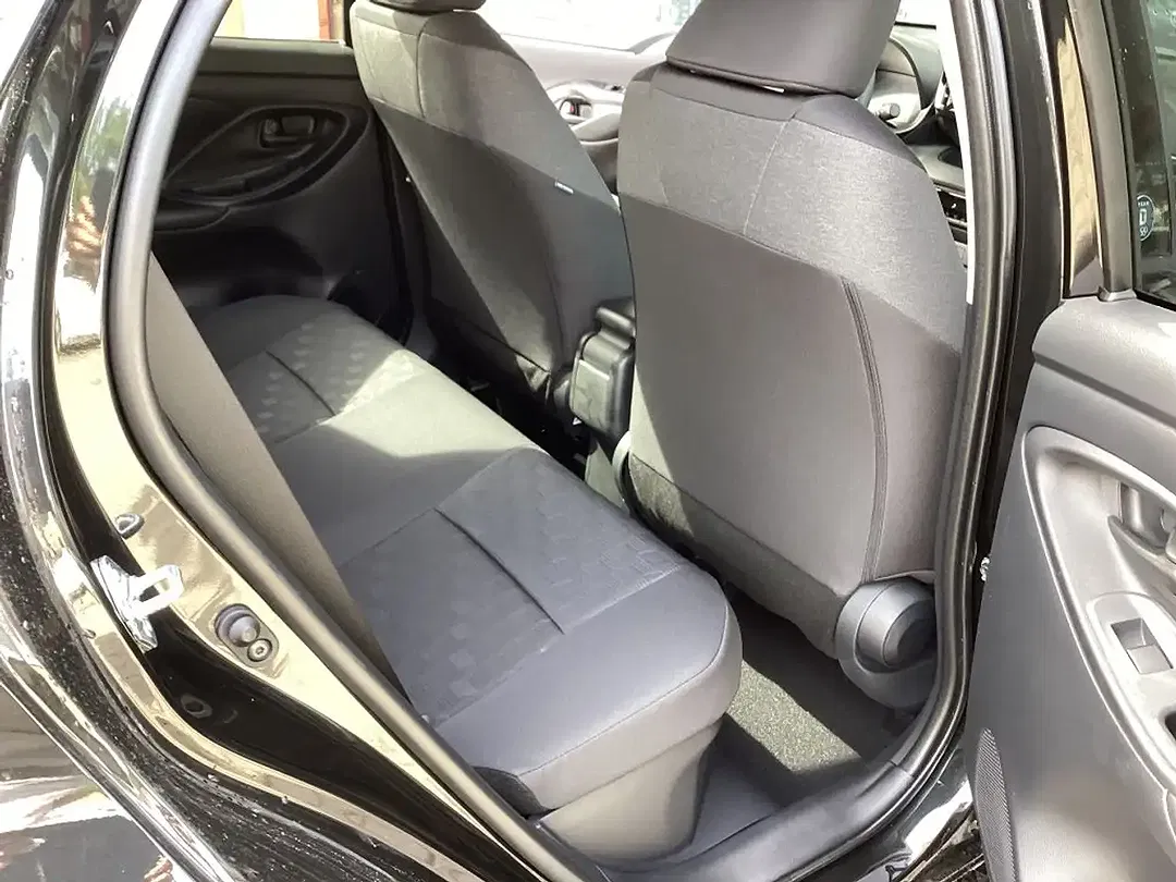 Toyota Yaris 1.5 VVT-i Hybrid - Thumbnail 12
