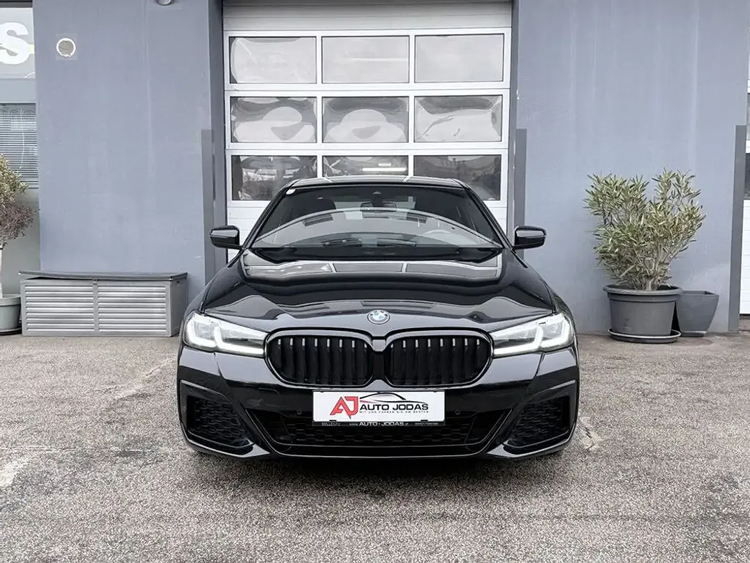 BMW 518 AUT Shadow Line - Thumbnail 3