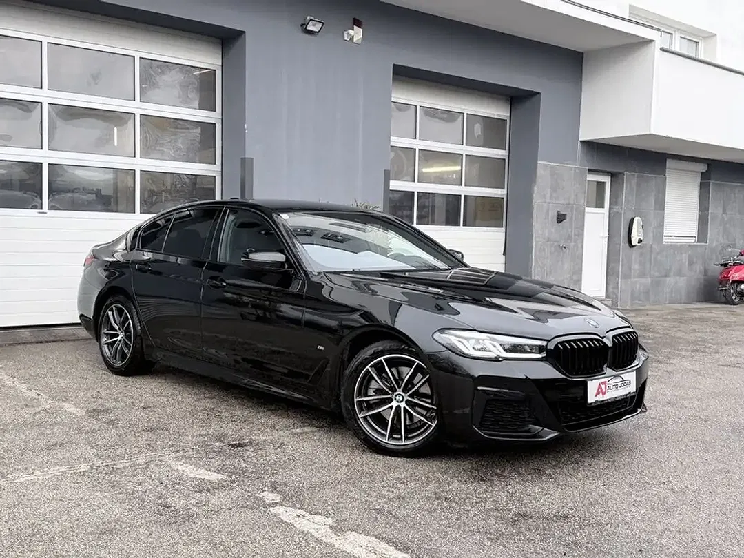 BMW 518 AUT Shadow Line - Thumbnail 4
