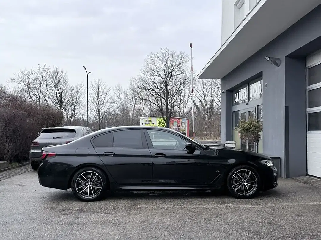BMW 518 AUT Shadow Line - Thumbnail 8