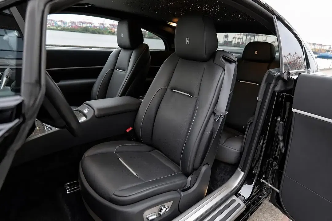 Rolls-Royce Wraith Black Badge - Thumbnail 10