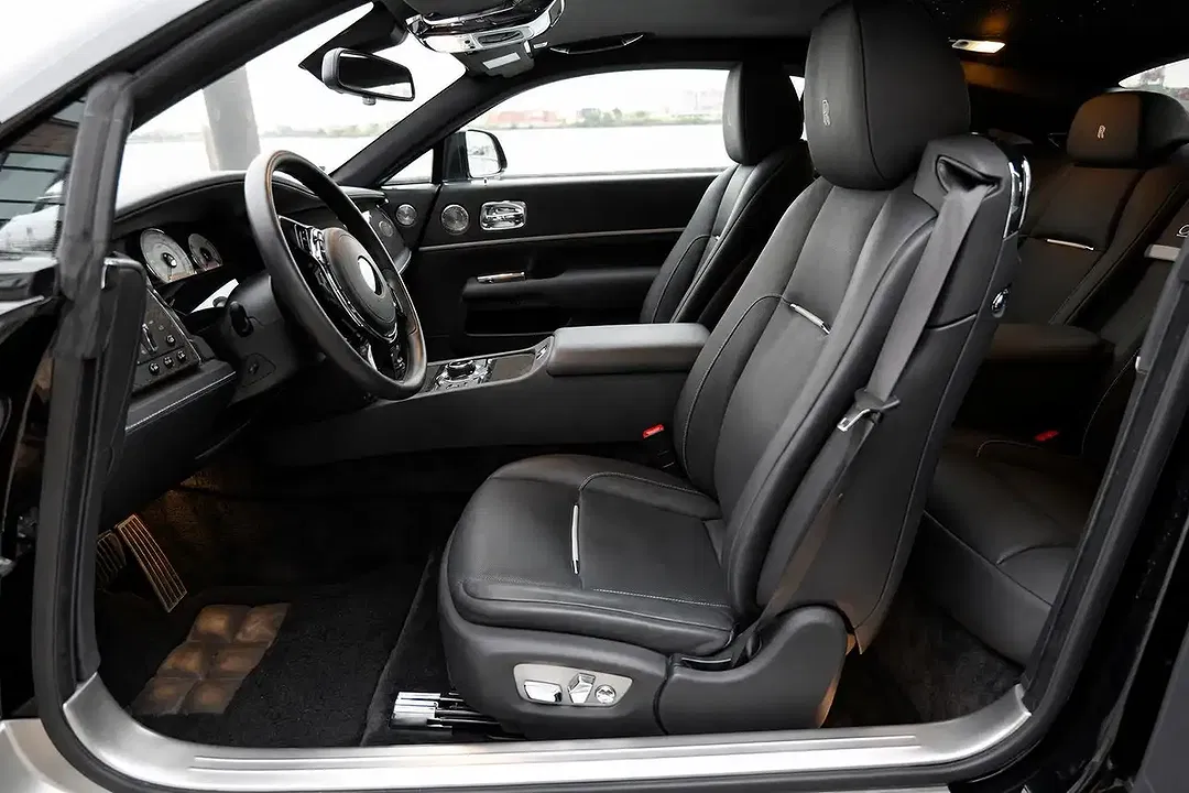Rolls-Royce Wraith Black Badge - Thumbnail 11