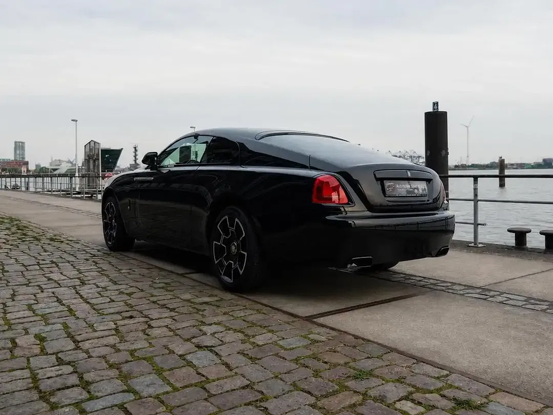 Rolls-Royce Wraith Black Badge - Thumbnail 4