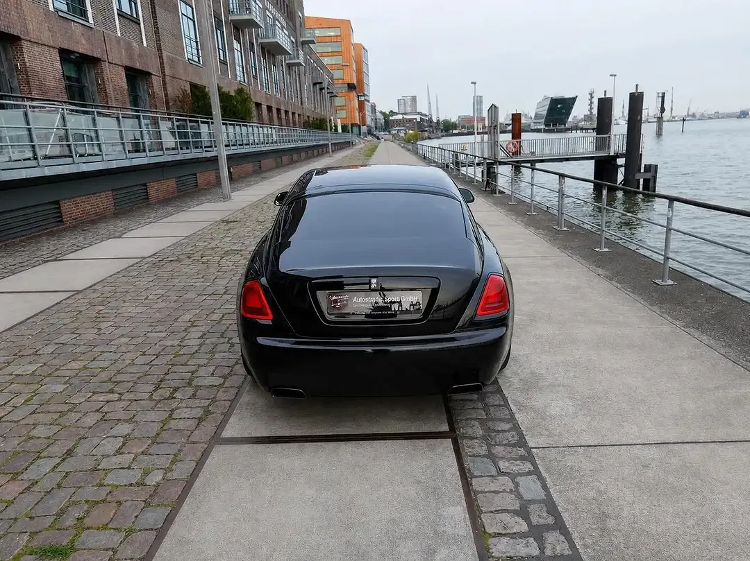 Rolls-Royce Wraith Black Badge - Thumbnail 6