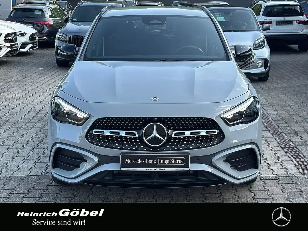 Mercedes-Benz GLA 220 4MATIC AMG - foto 2