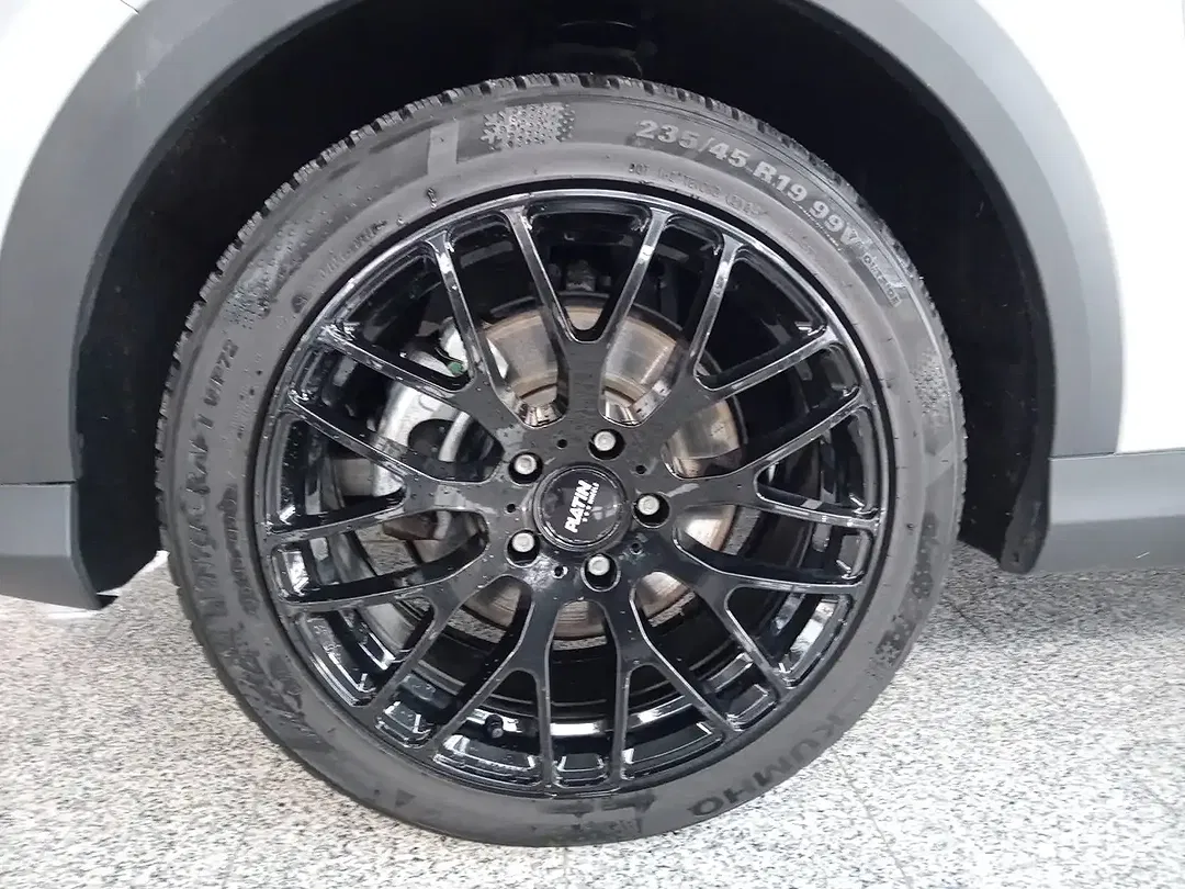 MG Marvel R EV Luxury - Thumbnail 10