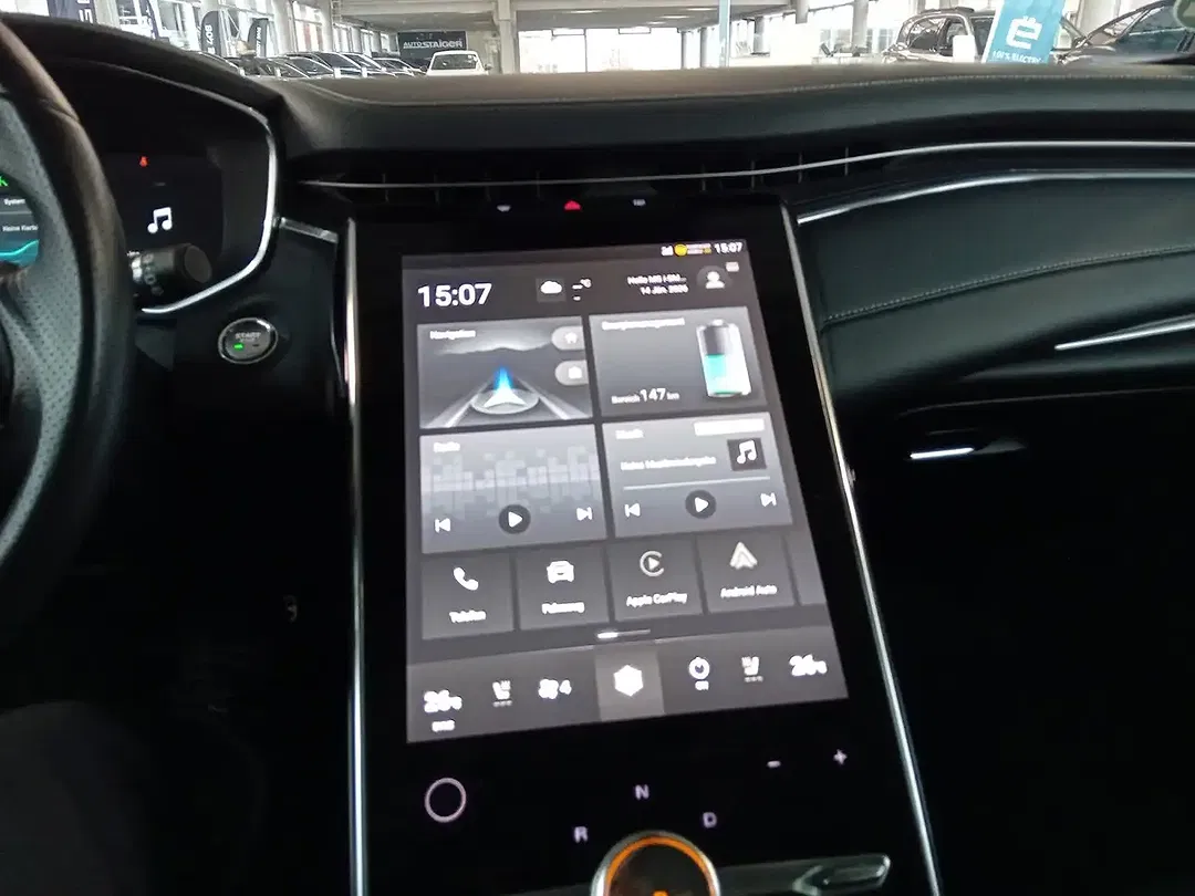 MG Marvel R EV Luxury - Thumbnail 14