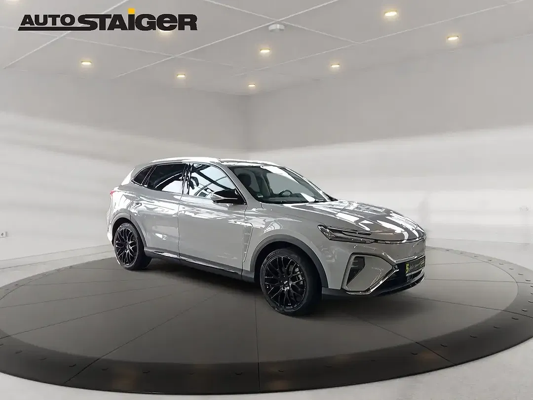 MG Marvel R EV Luxury - Thumbnail 4