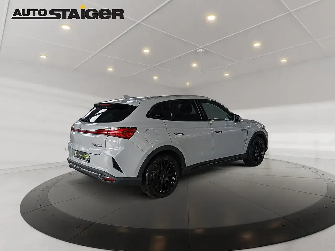 MG Marvel R EV Luxury - Thumbnail 6