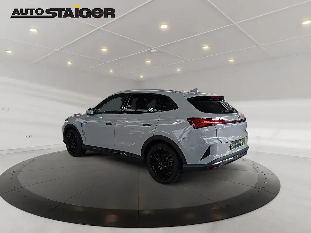 MG Marvel R EV Luxury - Thumbnail 8