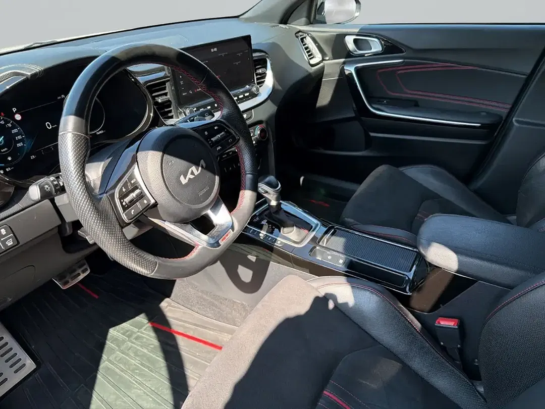 Kia ProCeed / pro_cee'd 1.6 GT - Thumbnail 11