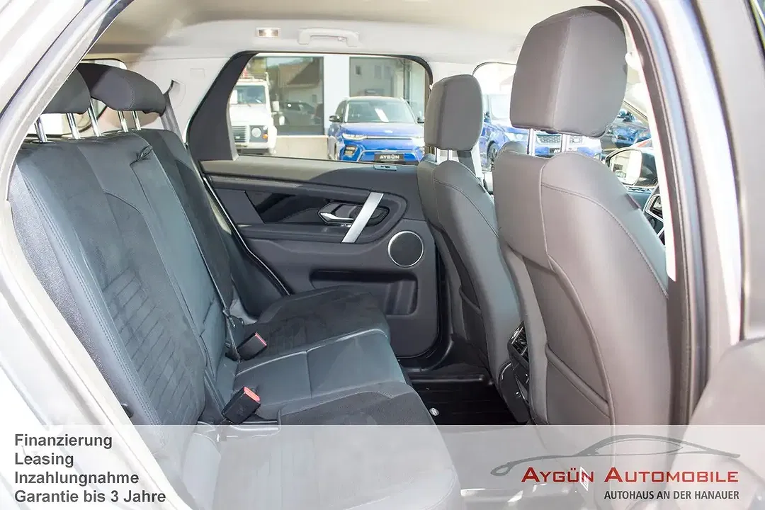 Land Rover Discovery Sport P300e S - Thumbnail 14
