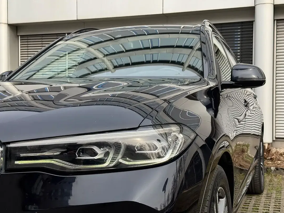 BMW X7 M Sport - Thumbnail 7