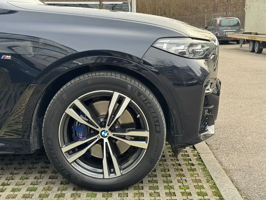 BMW X7 M Sport - foto 8