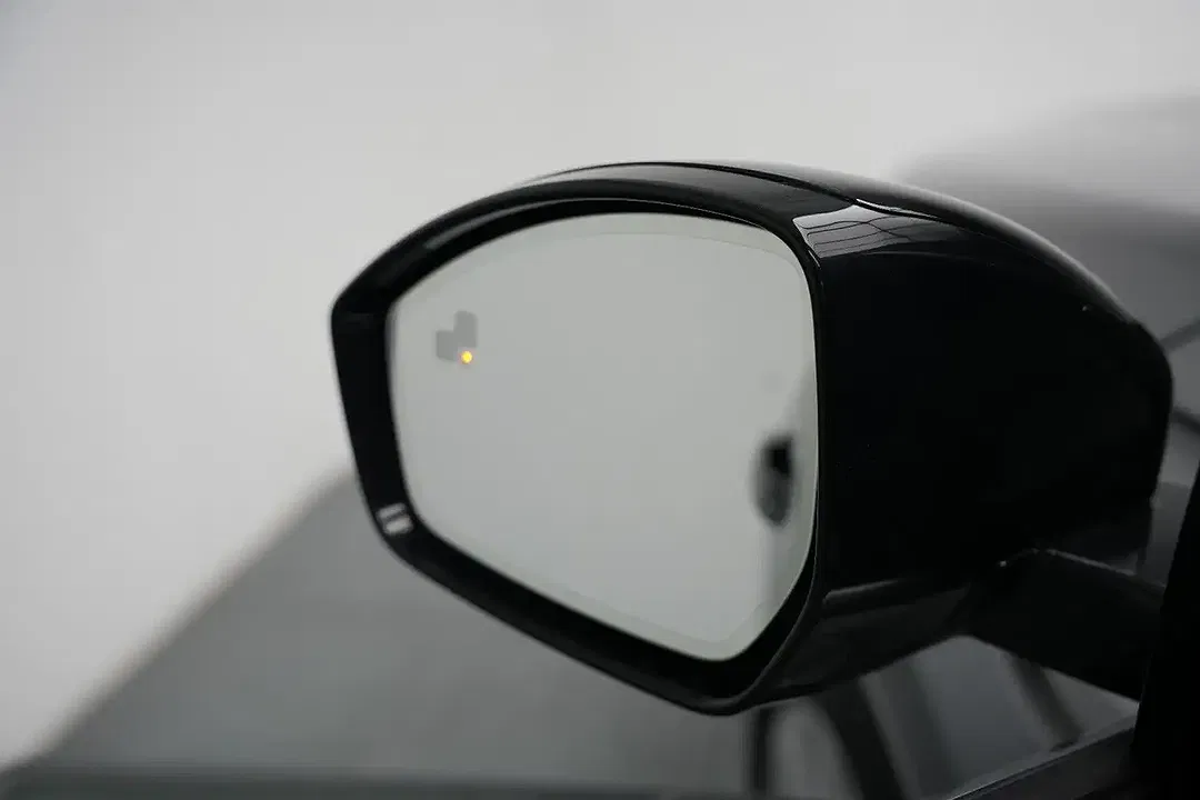 Land Rover Discovery Sport R-Dynamic - Thumbnail 14