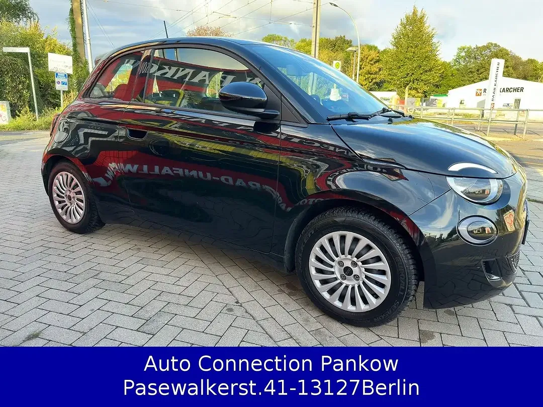 Fiat 500e Action - Thumbnail 4