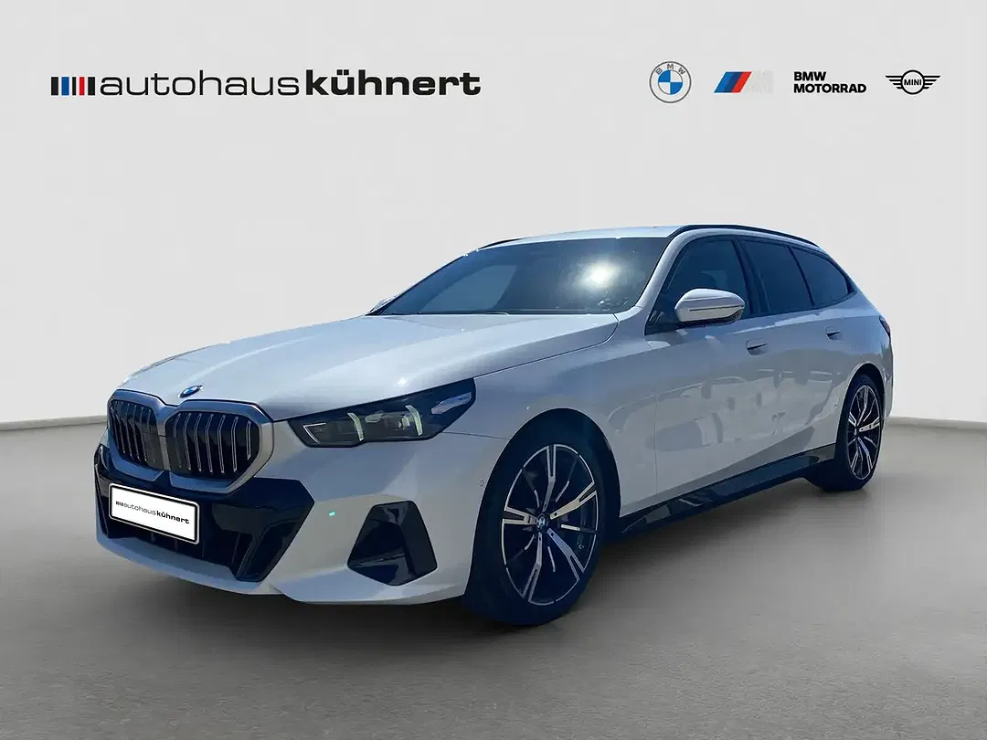 BMW 540 xDrive Touring M Sport - Thumbnail 1