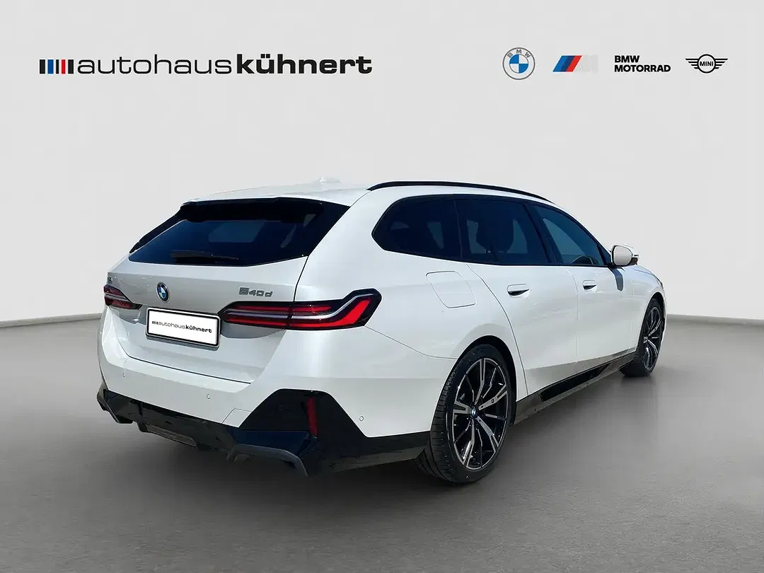 BMW 540 xDrive Touring M Sport - Thumbnail 6
