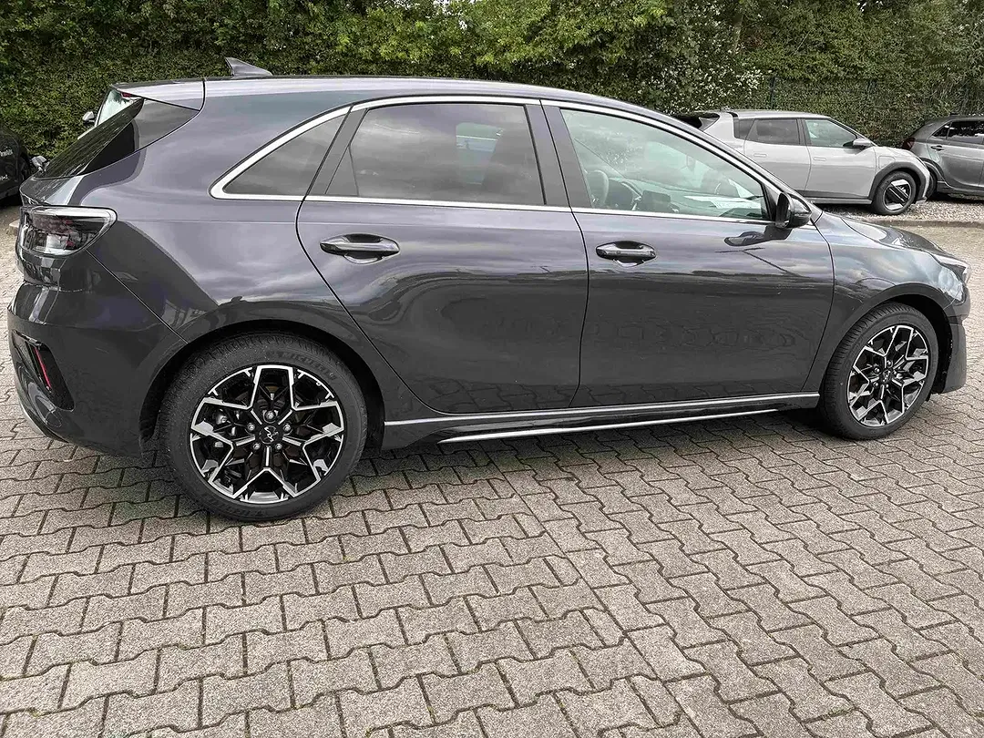 Kia Ceed / cee'd 1.5 GT GT-Line - Thumbnail 4