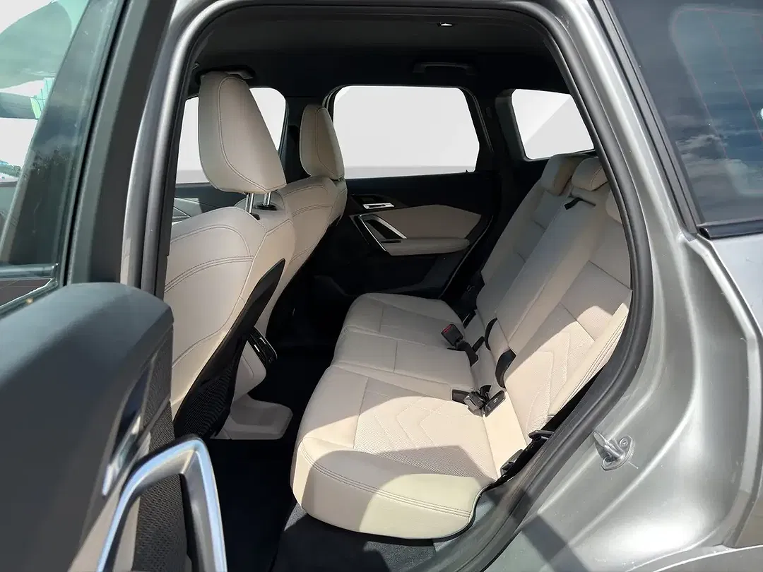 BMW iX xDrive M - Thumbnail 7