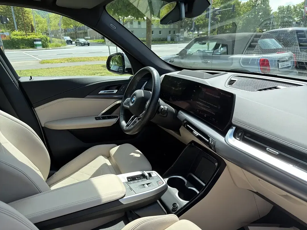 BMW iX xDrive M - foto 8