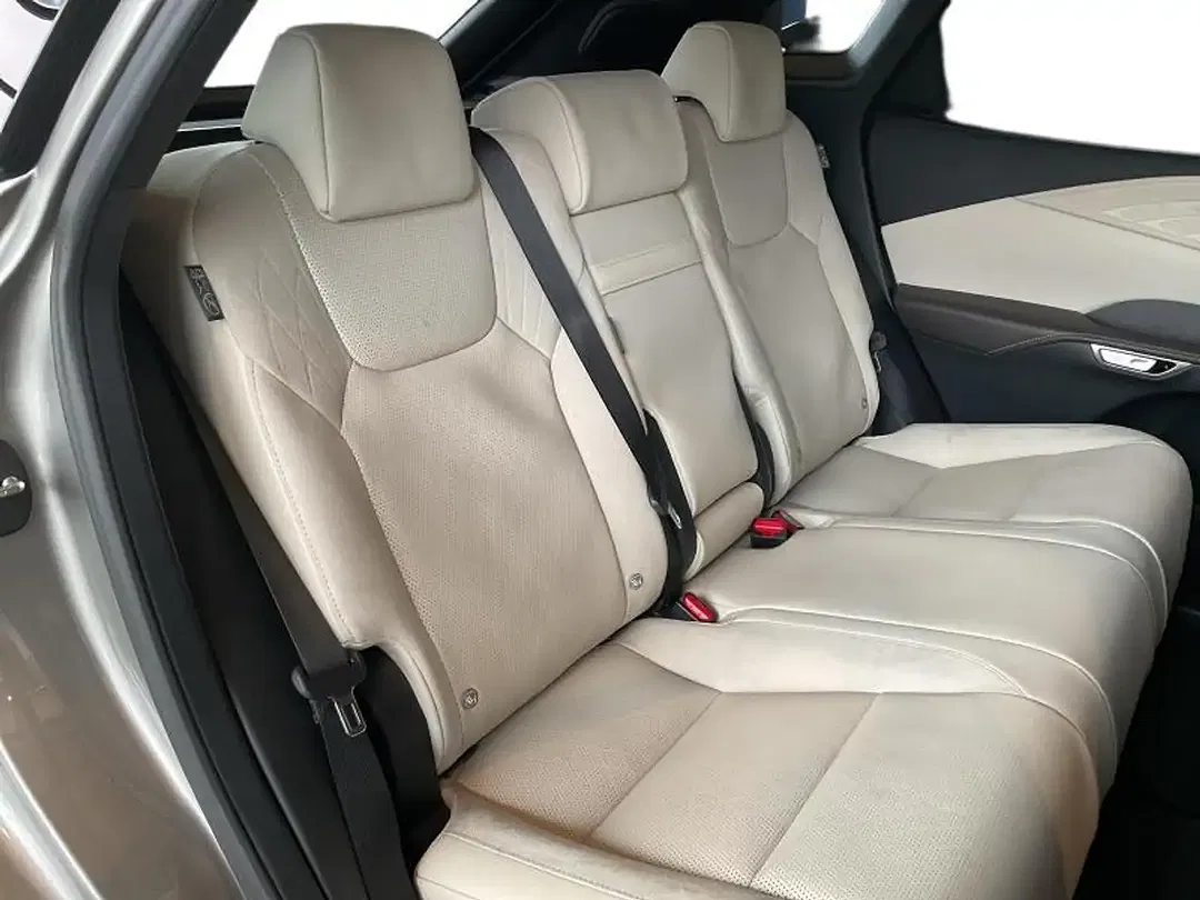 Lexus RX 450h PHEV 4x4 - Thumbnail 8