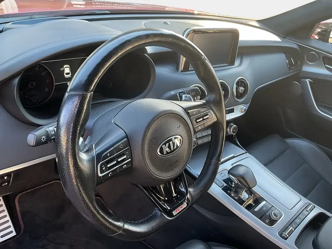 Kia Stinger 3.3 V6 T-GDI GT - Thumbnail 9