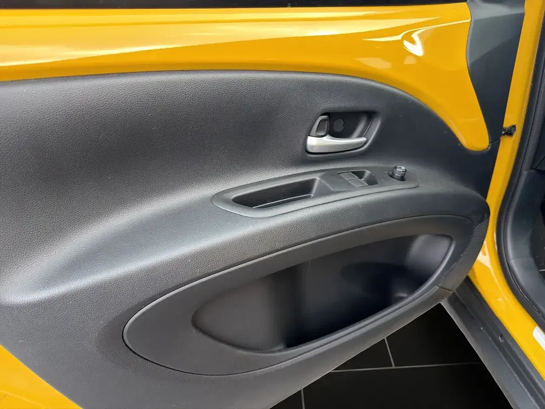 Toyota Aygo 1.5 Hybrid GR Sport - Thumbnail 12