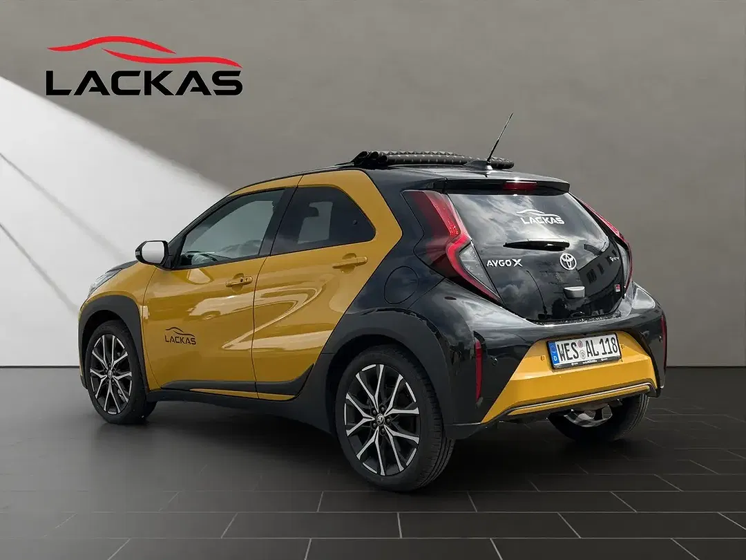 Toyota Aygo 1.5 Hybrid GR Sport - Thumbnail 3
