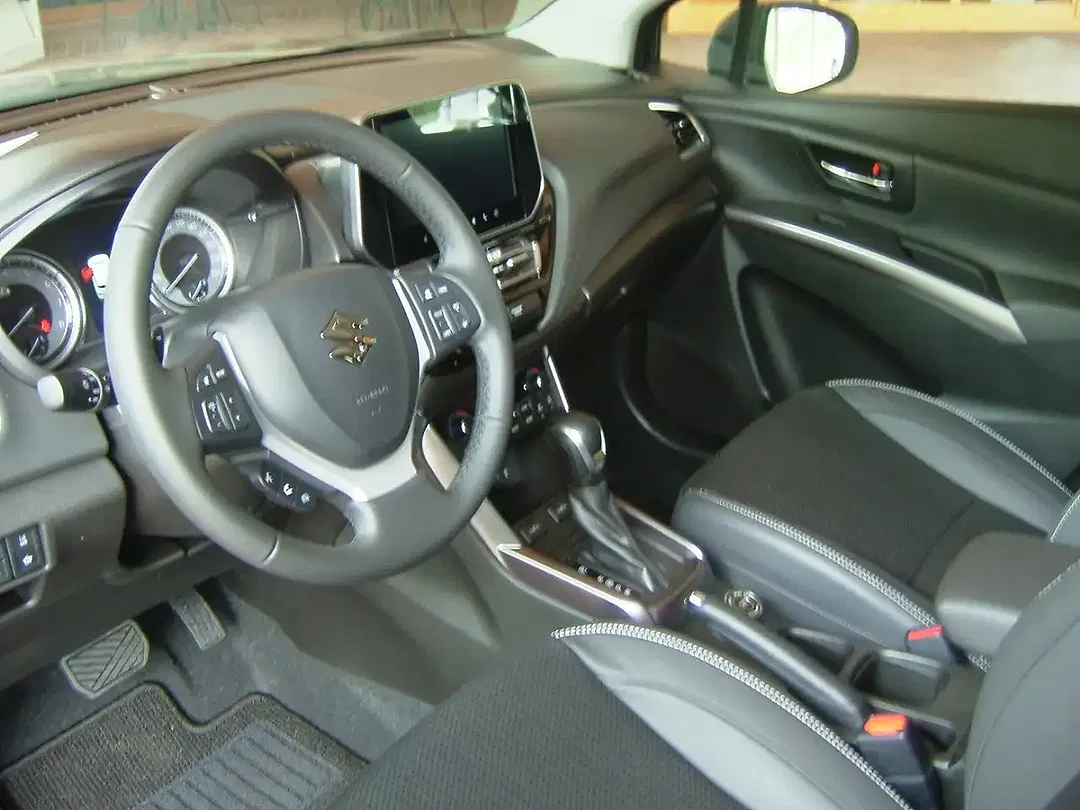 Suzuki S-Cross Hybrid 1.5 Dualjet AUT 4x4 Comfort+ - Thumbnail 8