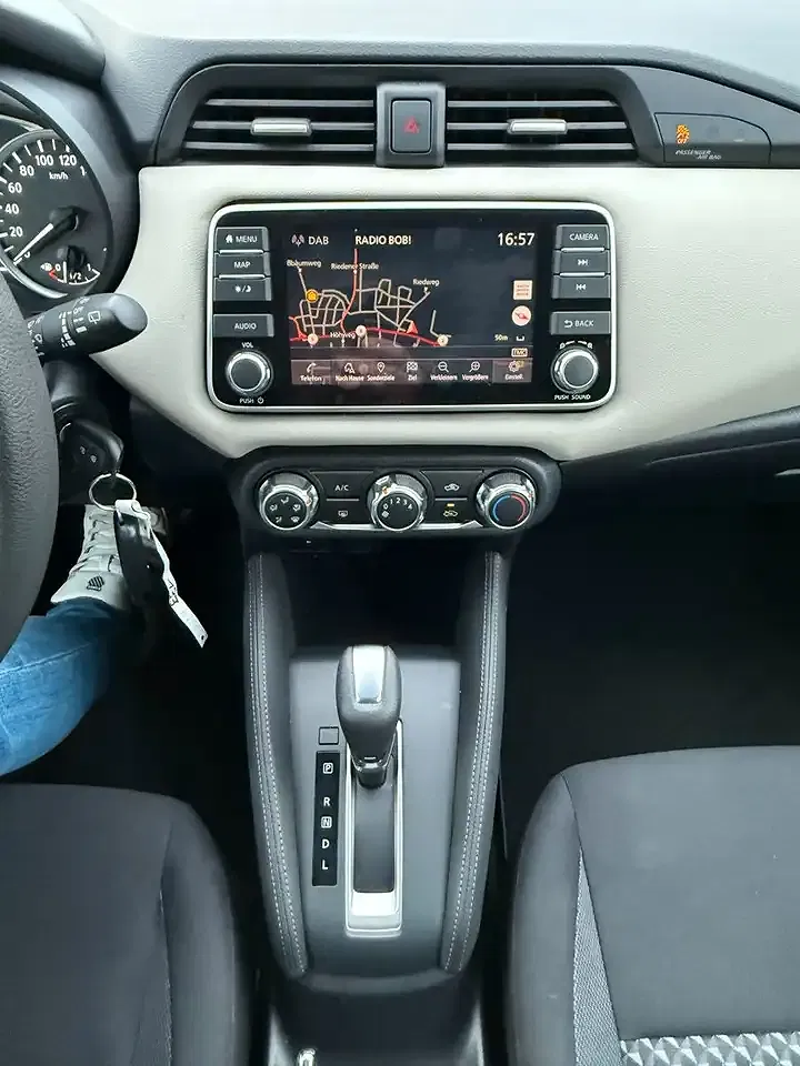 Nissan Micra - foto 8