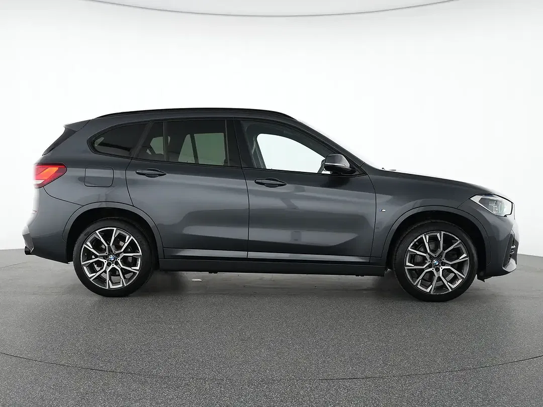 BMW X1 M Sport - Thumbnail 3
