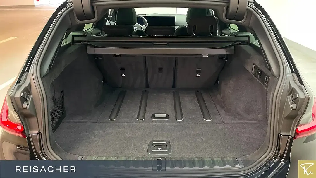 BMW 330 xDrive M Sport - Thumbnail 10