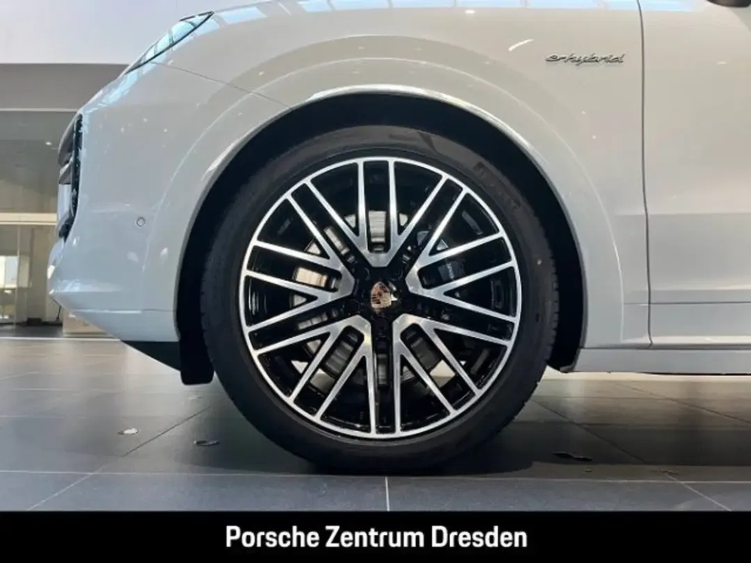 Porsche Cayenne E-Hybrid S Coupe - Thumbnail 12