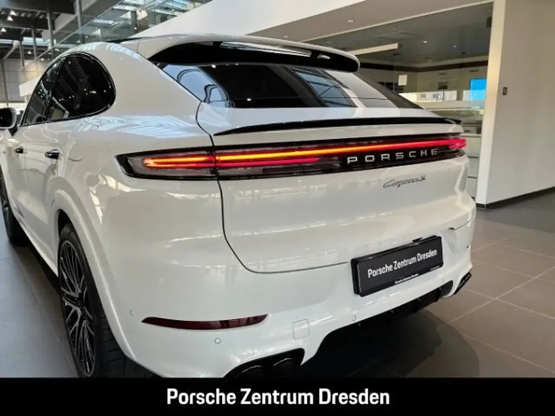 Porsche Cayenne E-Hybrid S Coupe - Thumbnail 14