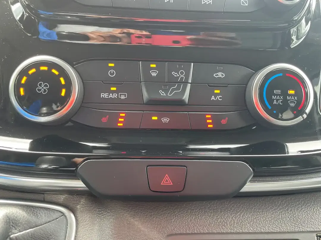 Ford Tourneo Custom Titanium X - Thumbnail 11
