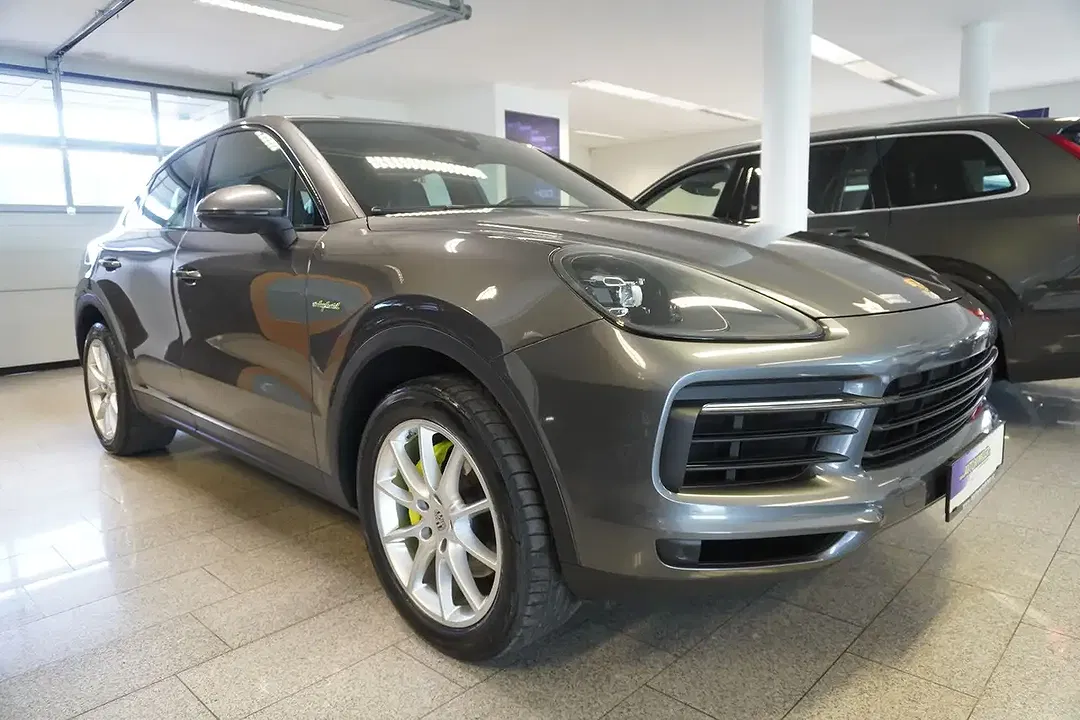 Porsche Cayenne E-Hybrid AUT PASM Coupe - Thumbnail 3