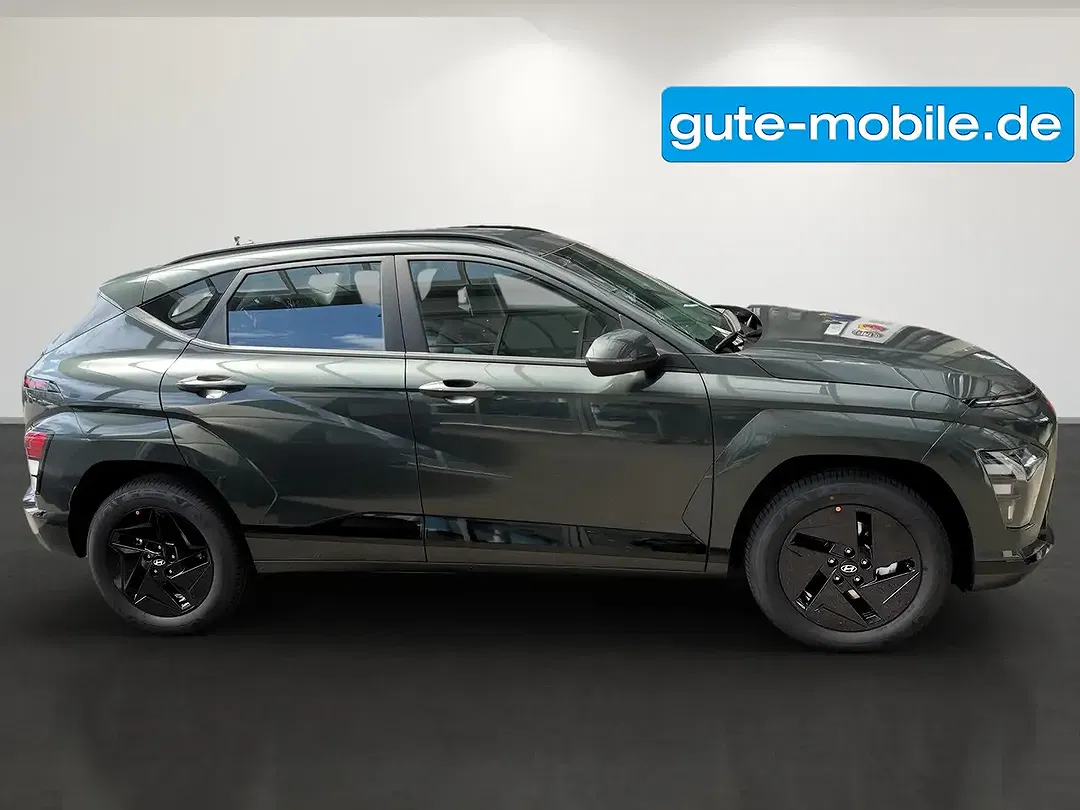 Hyundai KONA Select - Thumbnail 3